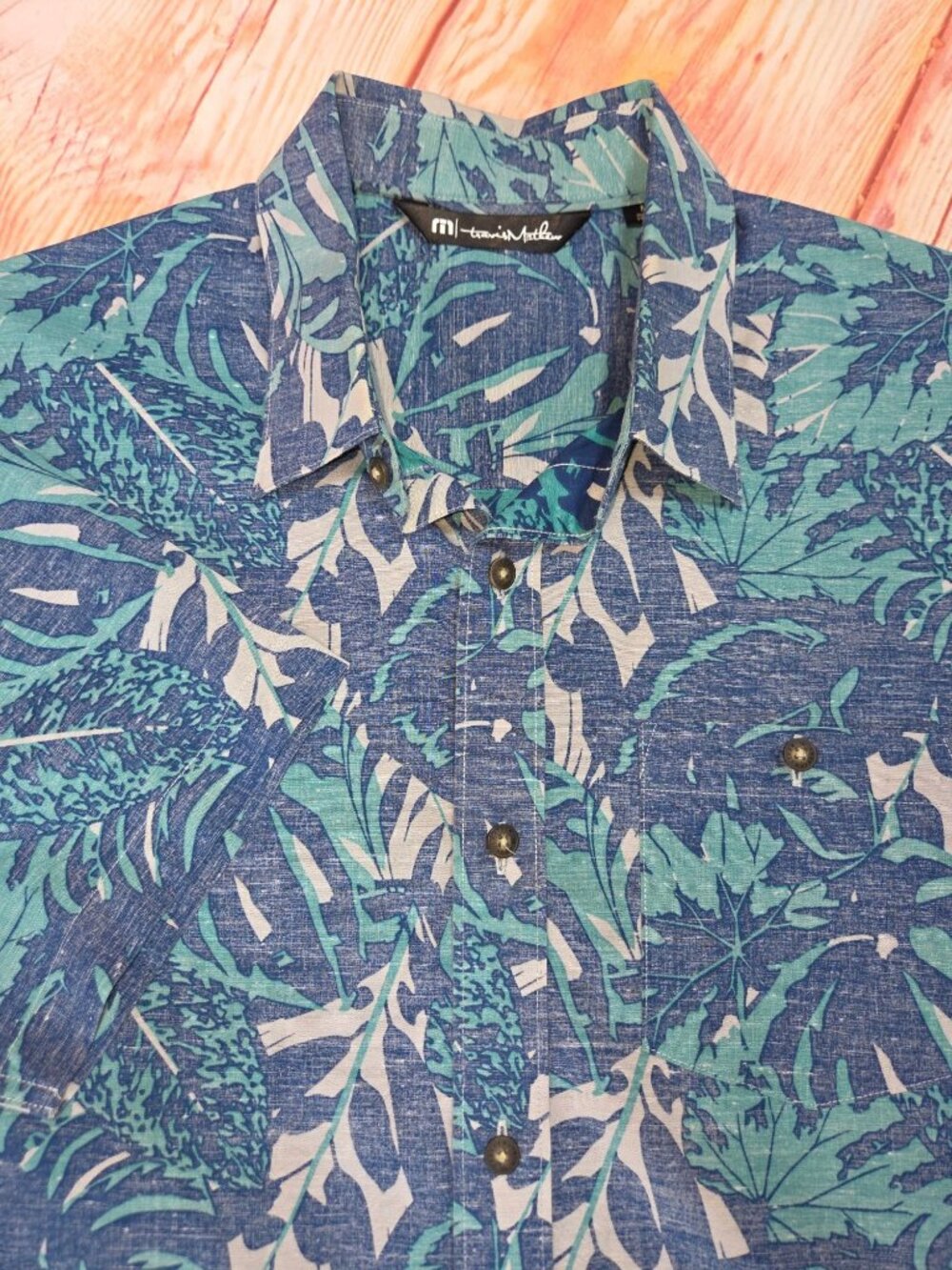 Travis Mathew Short Sleeve Blue Tropical Print Shirt Medium